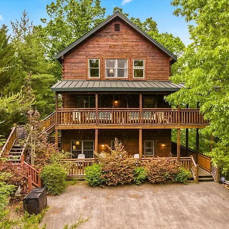 Keaton'S Star Spangled Cabin